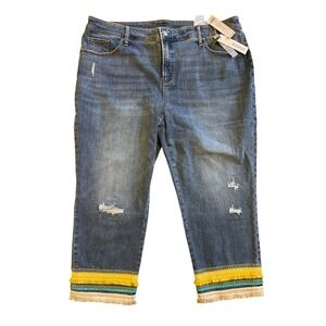 CHICOS NWT SO SLIMMING Girlfriend Slim Crop Jean Distressed Embellished Size 3.5